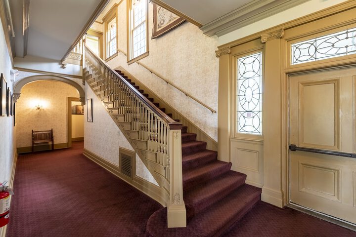White Springs Manor a Belhurst Property