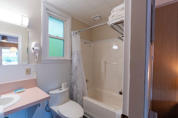 Mount Coolidge Motel