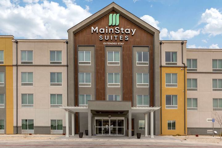 Hotel 2 of 25