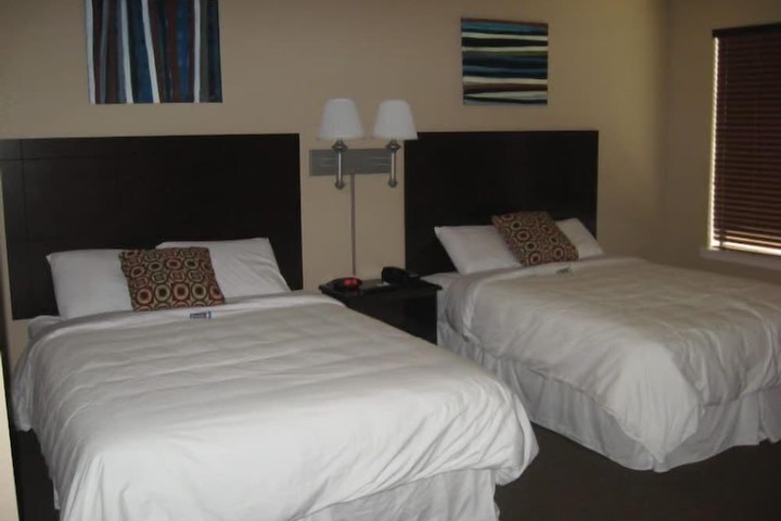 Ambassador Inn & Suites