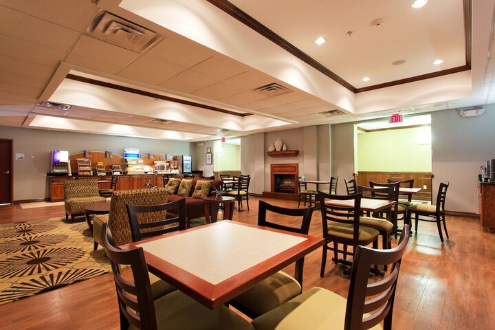 Holiday Inn Express Hotel & Suites Corpus Christi-Portland by IHG