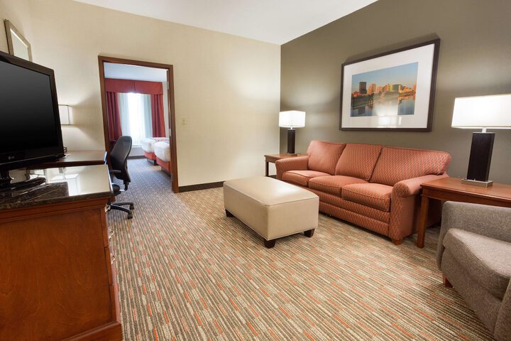 Room 14 of 43