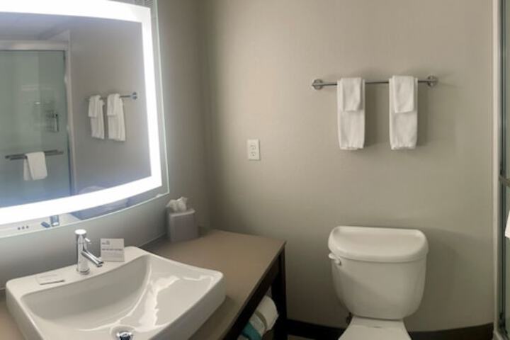 Room 54 of 145