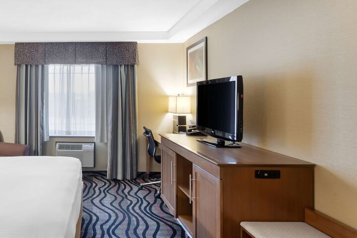 Room 21 of 40