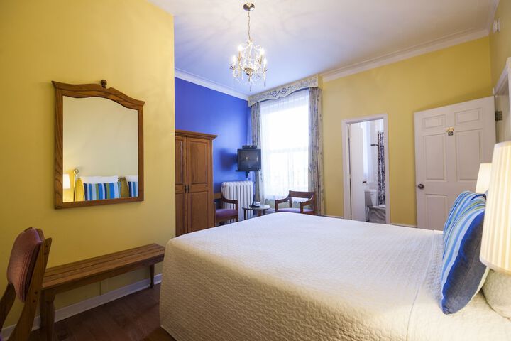 Room 41 of 66