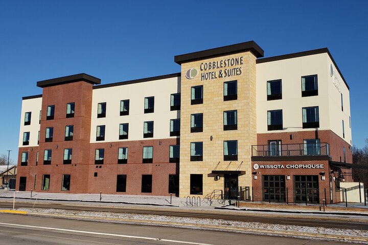 Hotel 2 of 52
