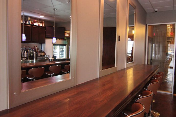 Lounge 61 of 70