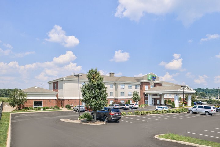 Holiday Inn Express & Suites Parkersburg-Mineral Wells by IHG