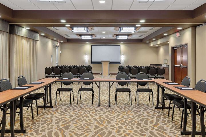 Cambria Hotel Plano Frisco