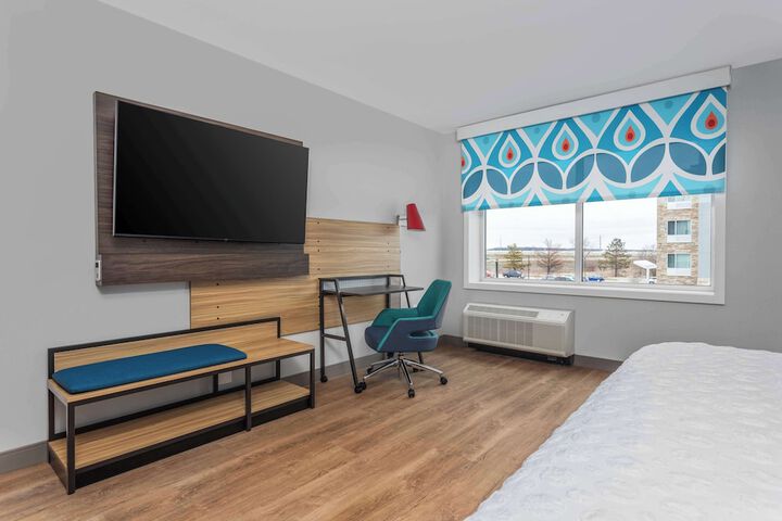 Room 15 of 37