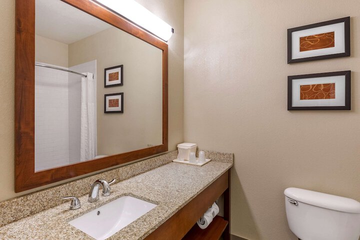 Comfort Suites Fort Collins Near University