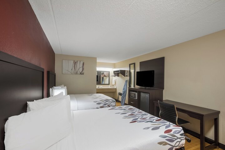 Room 18 of 34
