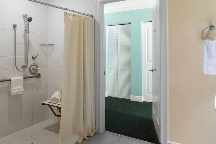 Room 45 of 87