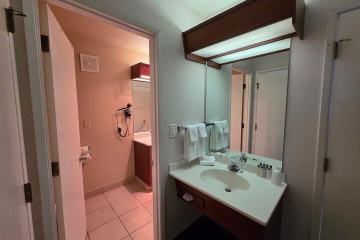 Seagrass Oceanfront Inn