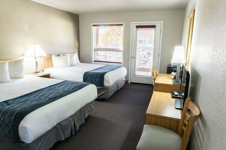 Room 25 of 33