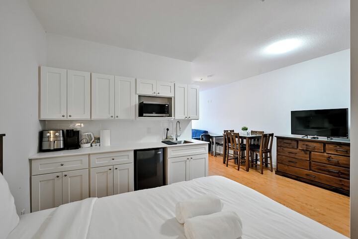 NEW ROYAL INN