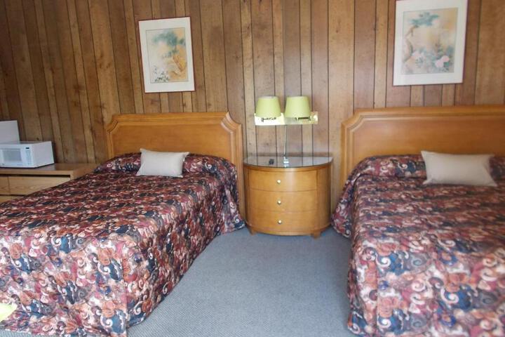 Atomic Inn Beatty Near Death Valley