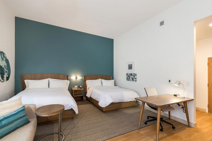 Room 43 of 78