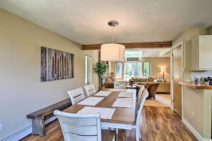 Bartlett Condo w / Mtn-view Deck 1 Mi to Skiing!