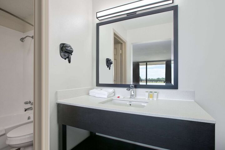 Ramada by Wyndham Diamondhead I-10 / Gulfport