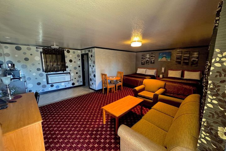 Room 42 of 49