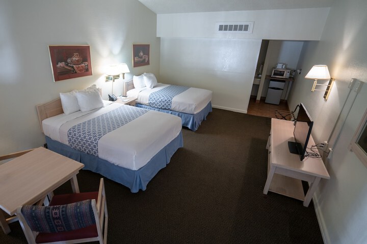 Whites City Cavern Inn