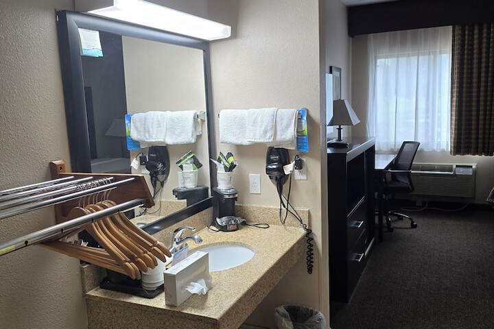 Baymont by Wyndham Janesville