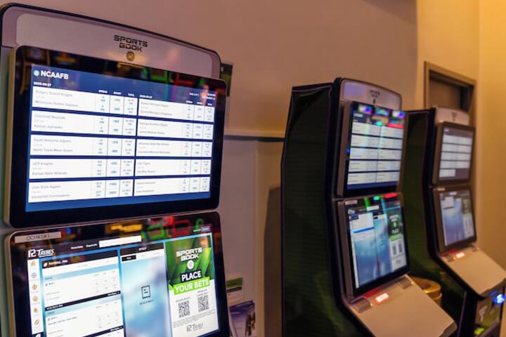 12 Tribes Omak Casino Hotel