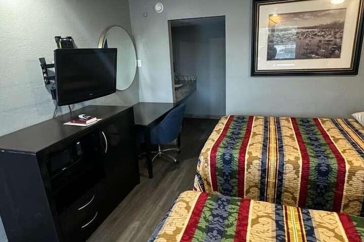 Room 11 of 21