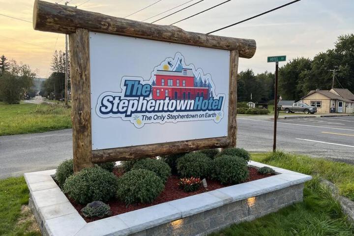 5 Bed 3 bath Apt Near Jiminy Peak Berkshires