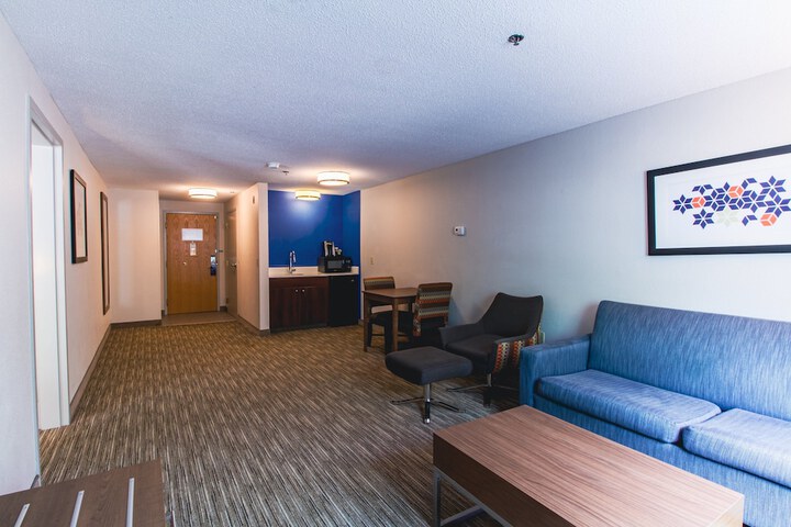 Room 44 of 109