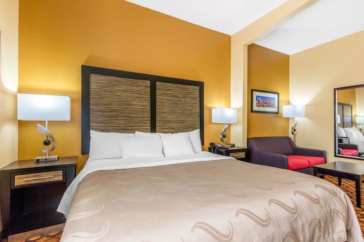 Room 18 of 35
