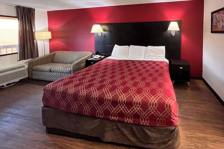 Room 15 of 30