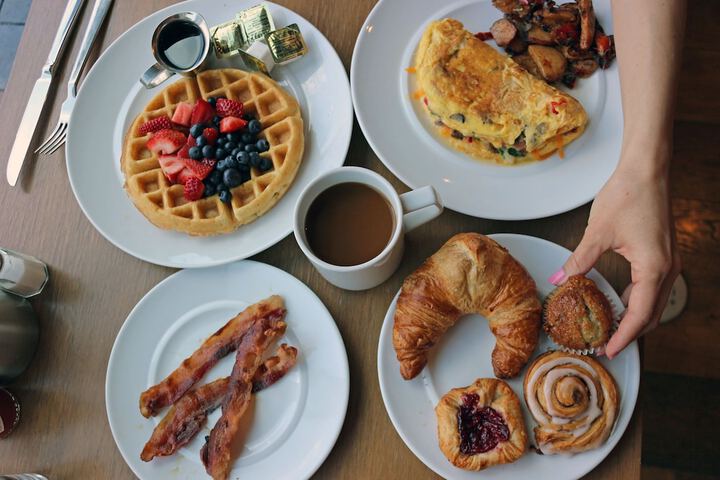 Breakfast/Coffee Service 107 of 120