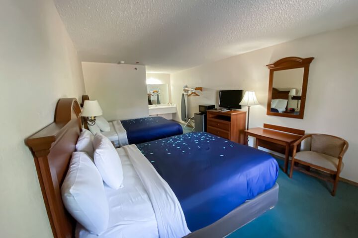 Room 21 of 36