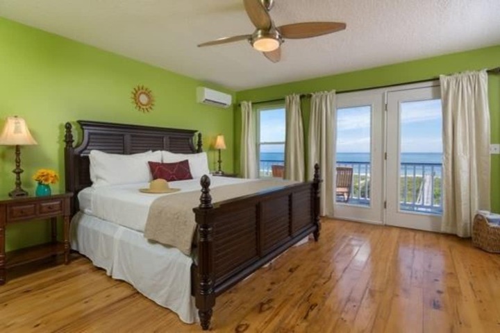 Room 27 of 158