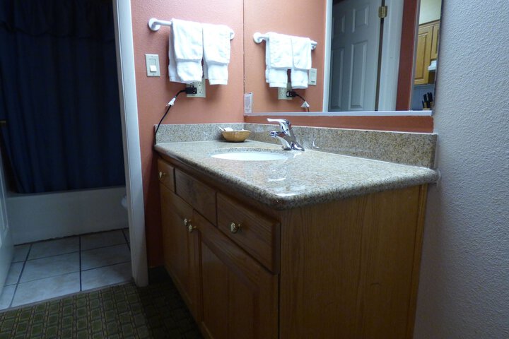 Room 21 of 27