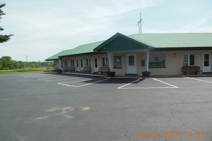 Hotel 4 of 98