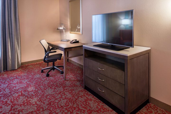 Room 30 of 68