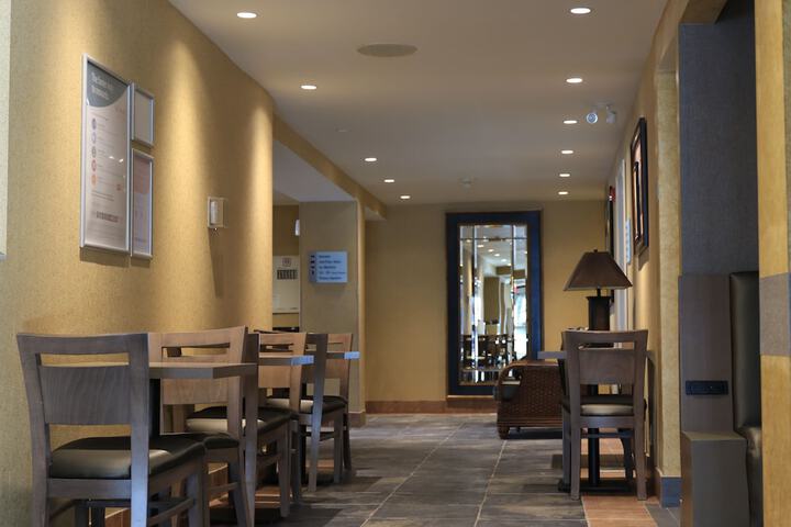 Comfort Inn & Suites