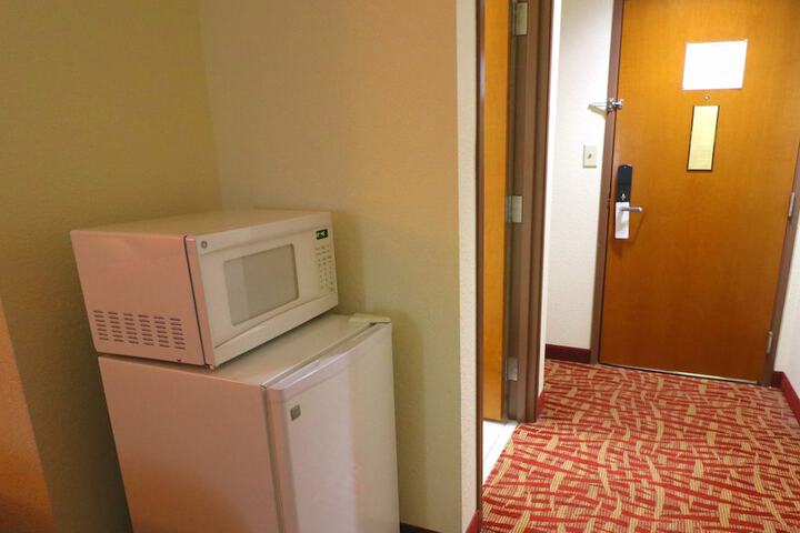 Room 9 of 30