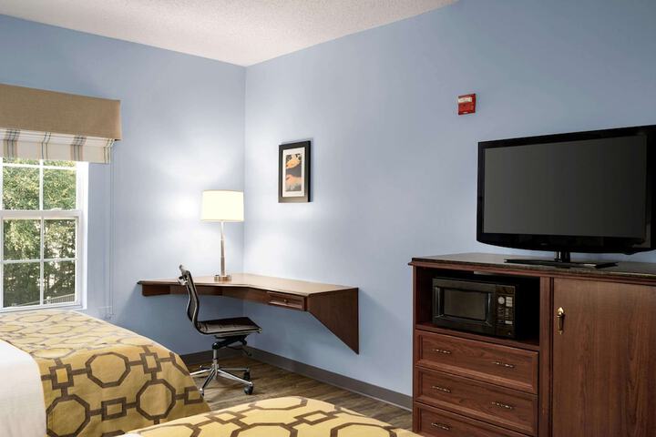 Room 14 of 29