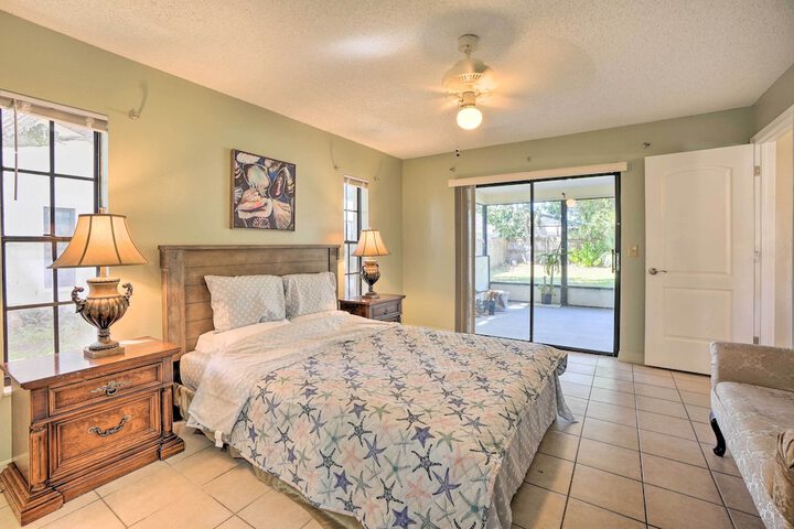 3 Mi to Philippe Park & Pier: Stunning Retreat