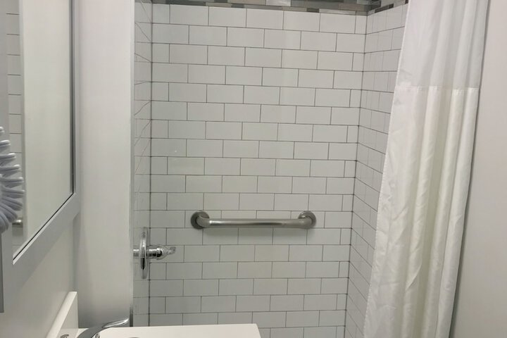 Room 15 of 49