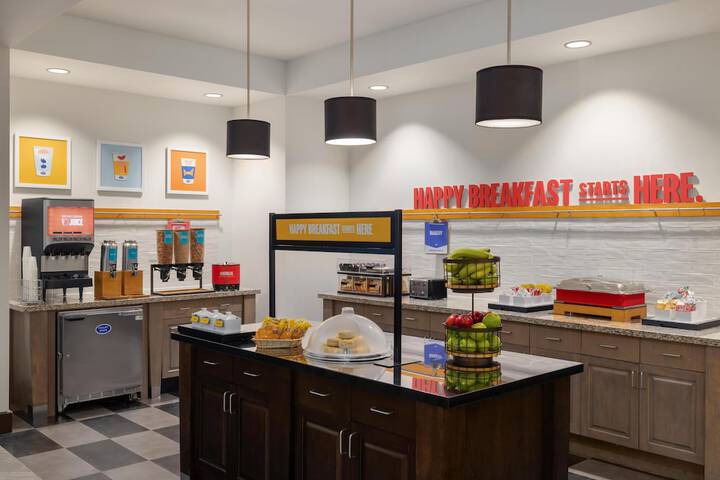 Hampton Inn & Suites Roanoke-Downtown
