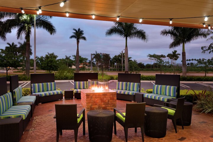 Terrace/Patio 23 of 25