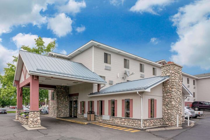 Hotel 2 of 24