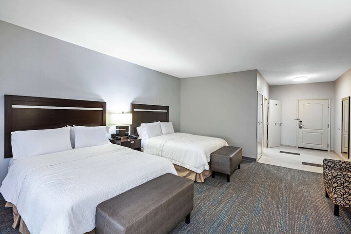 Room 20 of 32