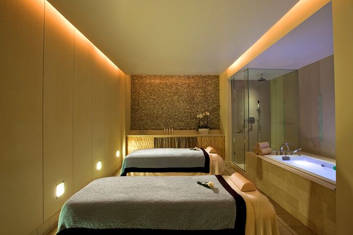 Spa 156 of 159