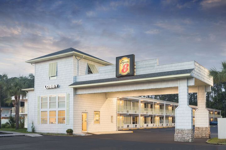 Hotel 2 of 23